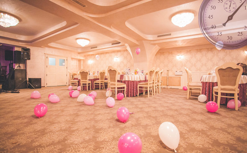 Event ballroom with balloons